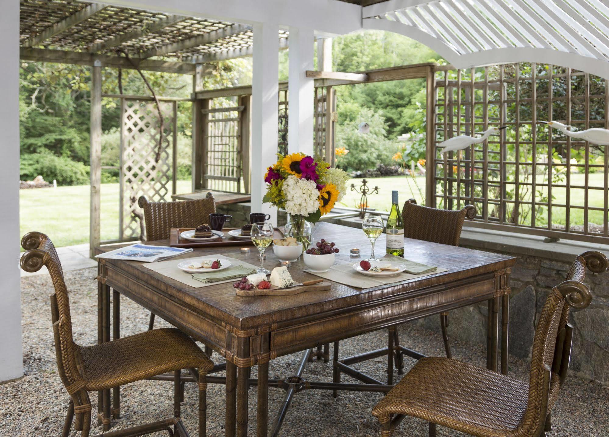 Abbey'S Lantern Hill Inn Ledyard Exterior foto